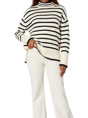 Lucky Brand Cream and Black Striped Mock Neck Sweater Size Medium